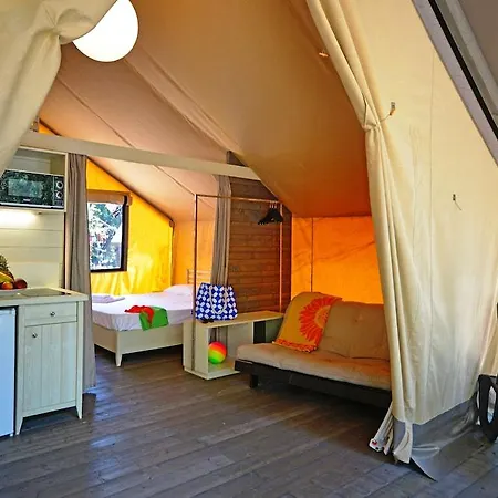 Paradu Ecovillage & Resort 3*