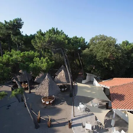 Paradu Ecovillage & Resort Resort