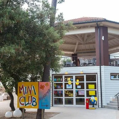 Paradu Ecovillage & Resort Resort